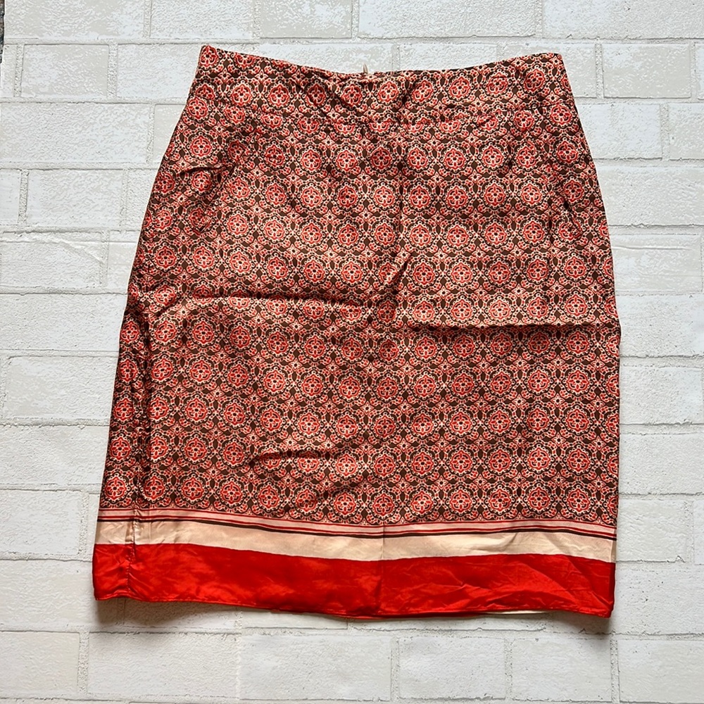 Banana Republic Skirt - Great colors & condition - size 6